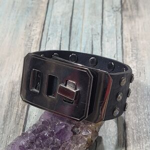 Natasha Rhinestones Bracelet.